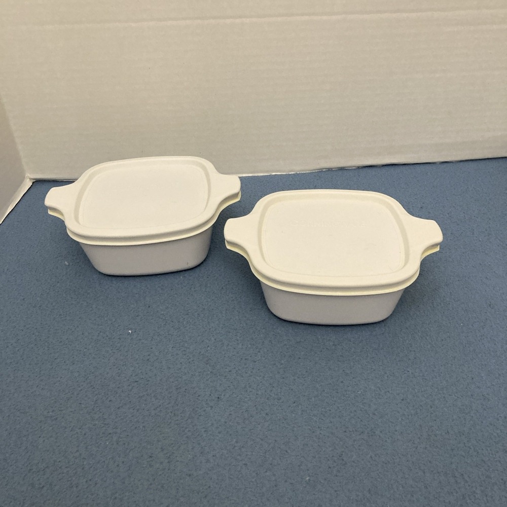 Corning Ware P-43-B White 700mL Square Casserole Dish w/P-43-PC Lid - Set of 2
